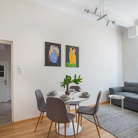 Emilia Apartment